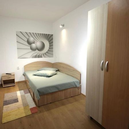 Apartament Garsoniera Kluż-Napoka Zewnętrze zdjęcie